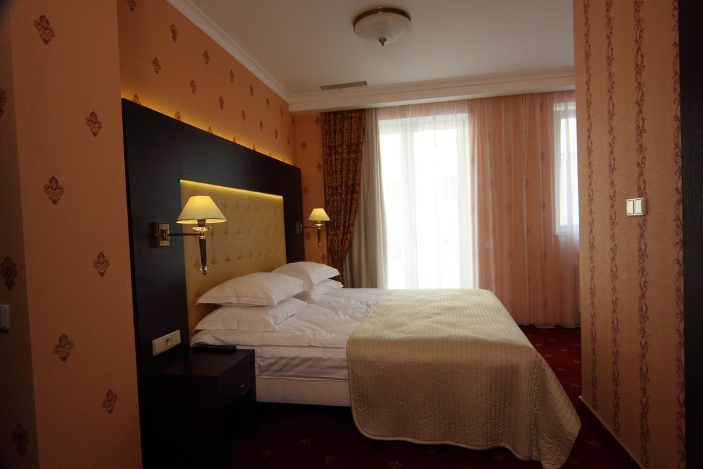Delice Hotel Lviv Kültér fotó