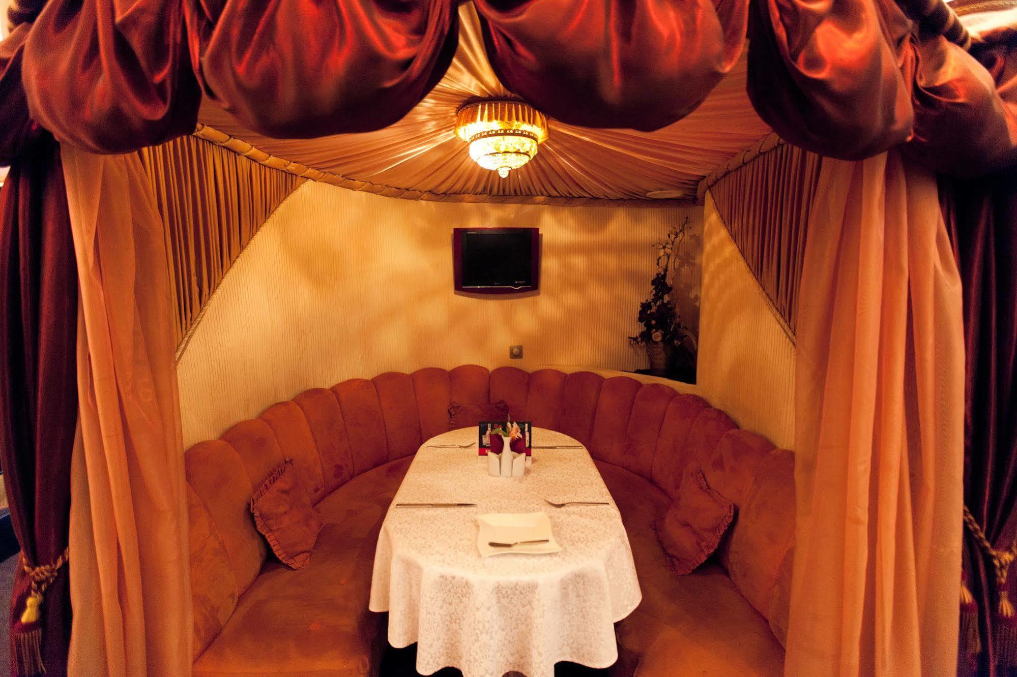 Delice Hotel Lviv Kültér fotó